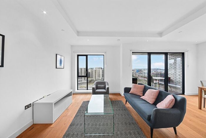 2 Bedroom Apartment To Rent In Grantham House, London City Island, E14