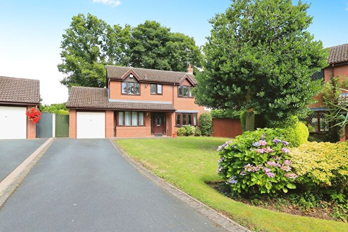 4 Bedroom Detached House For Sale In South View Close, Codsall, Wolverhampton, WV8