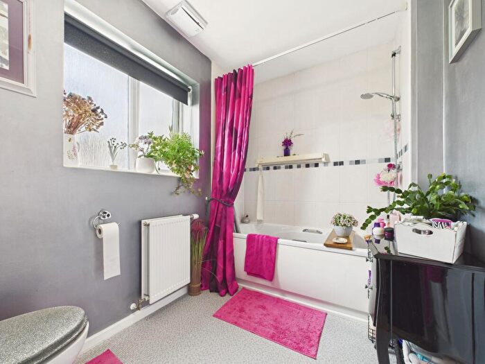1 Bedroom Apartment For Sale In Arlingham Avenue, Bromsgrove, B61