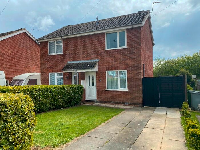 2 Bedroom Semi-Detached House To Rent In Chelmsford Drive, Grantham, Grantham, NG31