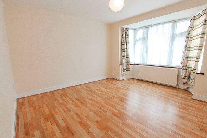 3 Bedroom Terraced House To Rent In Princes Avenue, Greenford, UB6