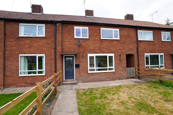 3 Bedroom Terraced House To Rent In West Lynton Cottages, Balkholme, DN14