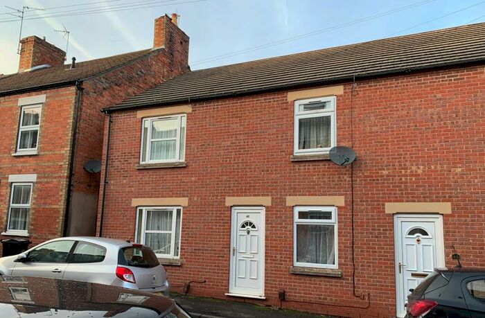 2 Bedroom Semi-Detached House To Rent In George Street, Grantham, Grantham, NG31