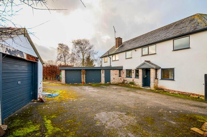 6 Bedroom Detached House For Sale In Top-O-Waen, Waen Isa Lane, Holywell, CH8