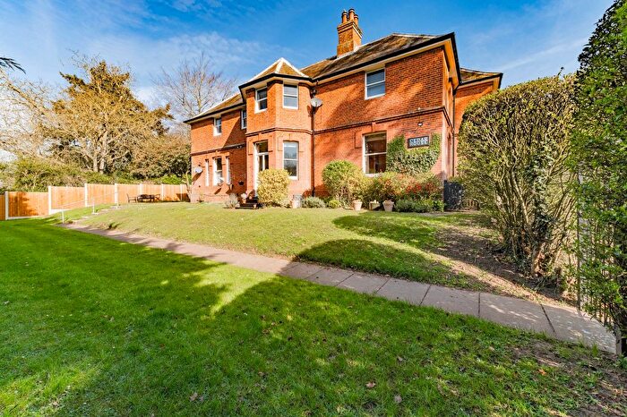 2 Bedroom Flat For Sale In Diss Road, Scole, IP21