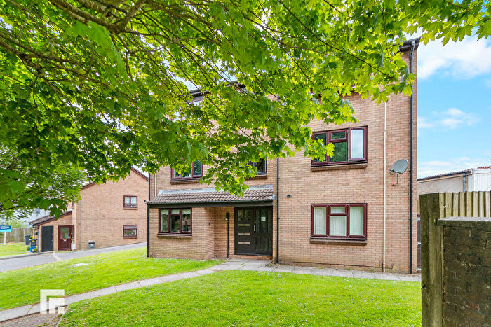 2 Bedroom Apartment For Sale In Oxwich Close, Cardiff, CF5