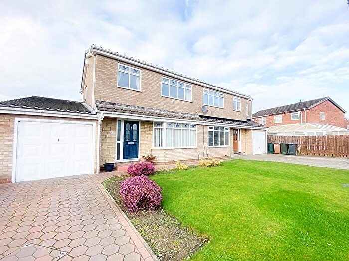 3 Bedroom Semi Detached House For Sale In Acomb Avenue, Wallsend, NE28