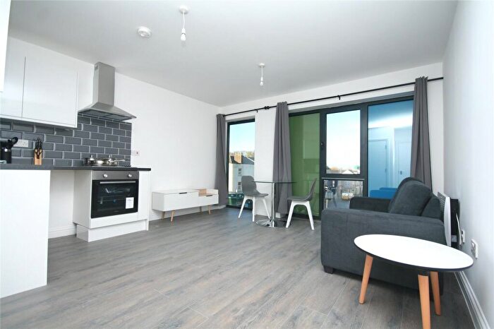 1 Bedroom Apartment To Rent In High Street, Cheltenham, Gloucestershire, GL50
