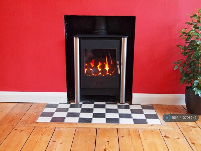 1 Bedroom Flat To Rent In Wainwright House, London, E1W