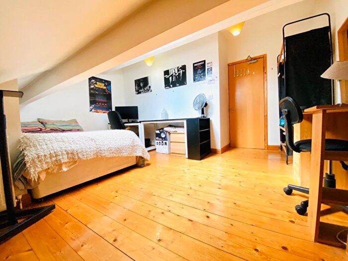 7 Bedroom Detached House To Rent In Whitby Road, Fallowfield, Manchester, M14