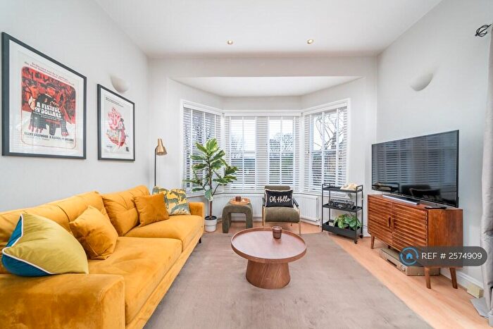 3 Bedroom Penthouse To Rent In Cleve Road, London, NW6