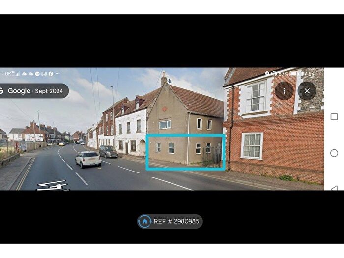 1 Bedroom Flat To Rent In Queens Court, Great Yarmouth, NR30