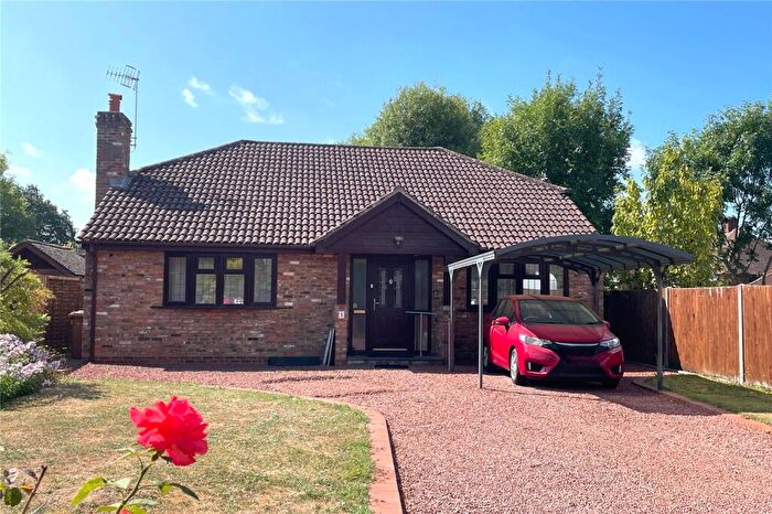 2 Bedroom Bungalow For Sale In Oxenden Road, Tongham, Surrey, GU10