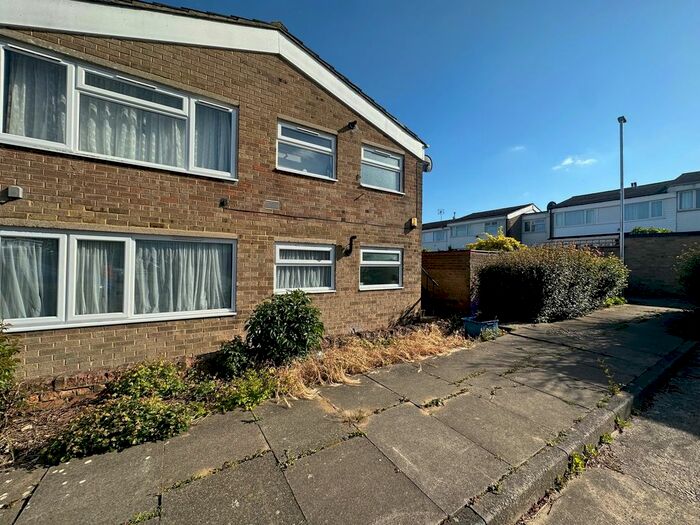 1 Bedroom Flat To Rent In Five Acres, Harlow, CM18