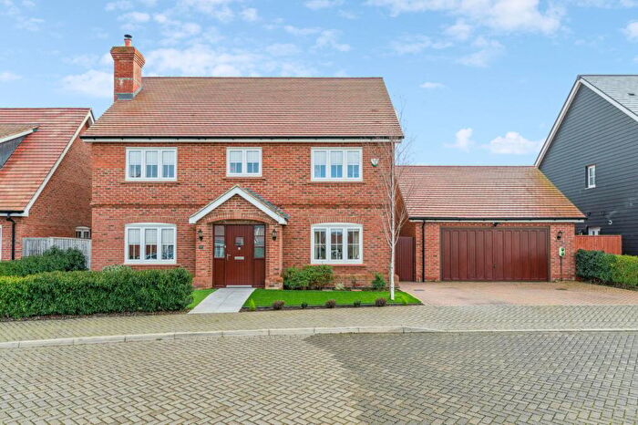 4 Bedroom Detached House For Sale In St Andrews Way, Langford, Biggleswade, SG18