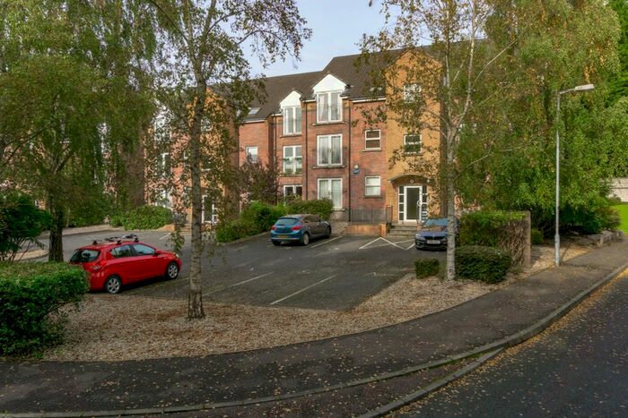2 Bedroom Flat To Rent In Minnowburn Mews, Belfast, BT8