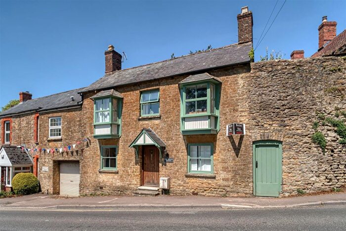 4 Bedroom Semi-detached House For Sale In Sansomes Hill, Milborne Port, Sherborne, DT9