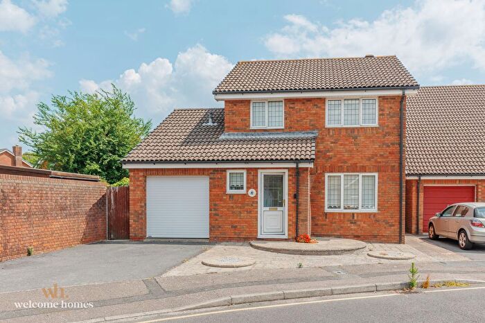 3 Bedroom Detached House For Sale In Springbank Road, Littledown, BH7