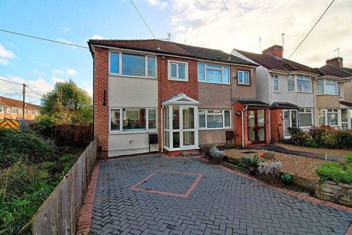 2 Bedroom Semi Detached House For Sale In New Cheltenham Road, Bristol, BS15