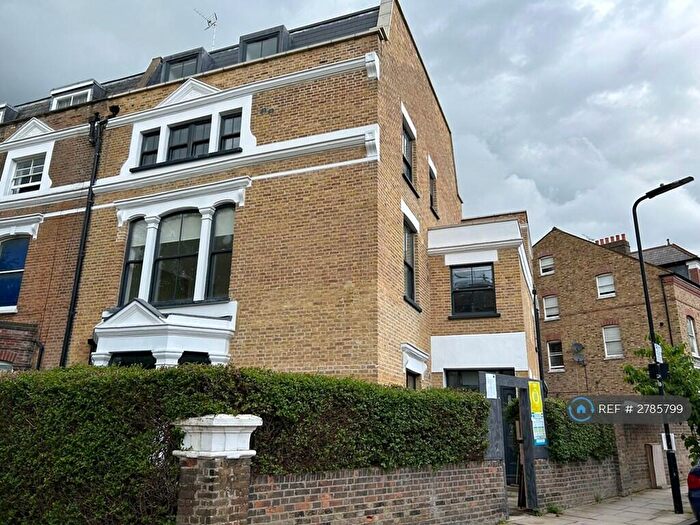 2 Bedroom Flat To Rent In Princess Crescent, London, N4