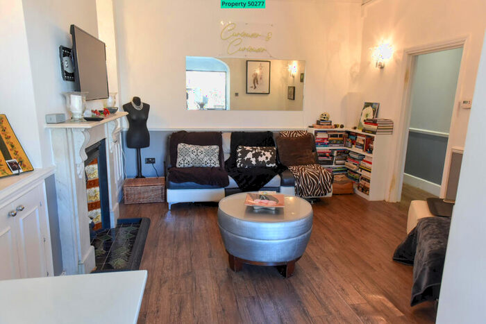 1 Bedroom Flat To Rent In St. Wilfrids Road, Barnet, EN4