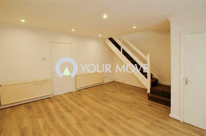 3 Bedroom End Of Terrace House To Rent In Shrewsbury Lane, London, SE18
