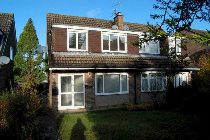 3 Bedroom Property To Rent In Gleneagles Close, Daventry, Northants, NN11