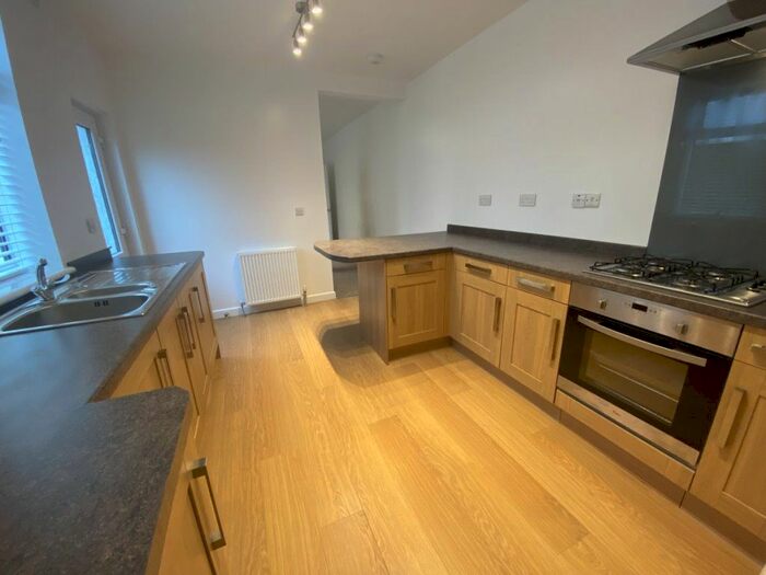 2 Bedroom Flat To Rent In Perth Road, St. Leonards-On-Sea TN37