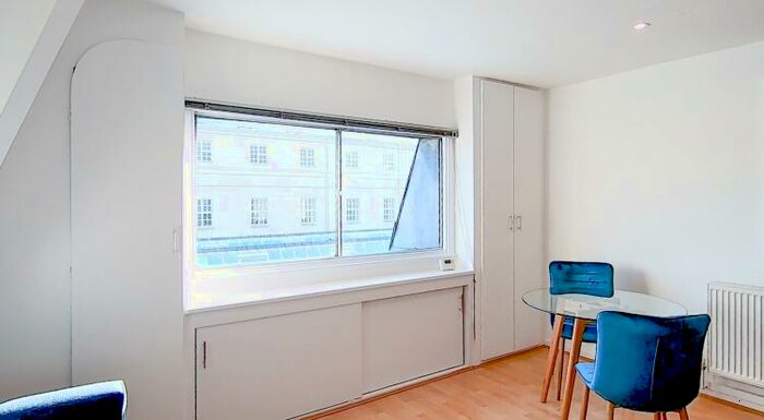 Apartment To Rent In King Street, Oxford, OX2