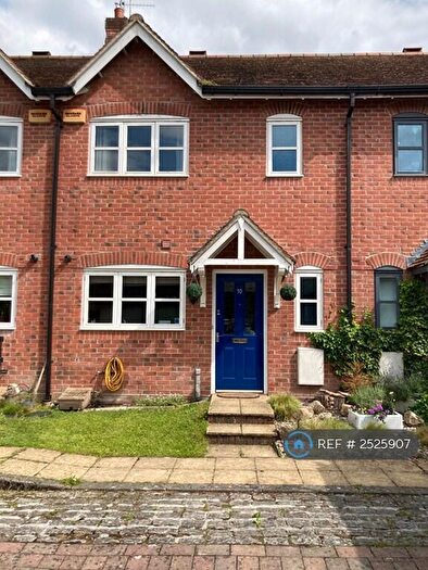 3 Bedroom Terraced House To Rent In Byford Gardens, Salisbury, SP4
