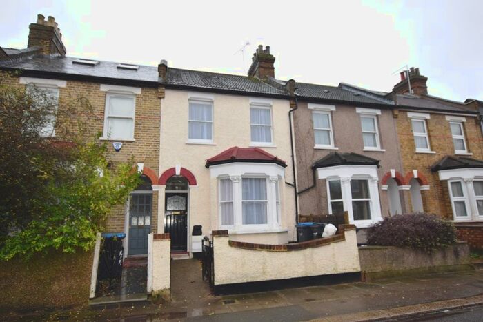 3 Bedroom Terraced House To Rent In Canonbury Road, Enfield, EN1