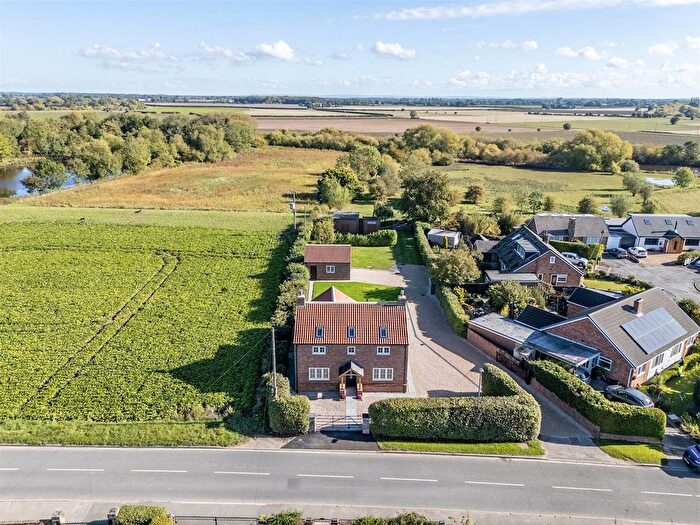 4 Bedroom Detached House For Sale In Ryther Road, Cawood, YO8