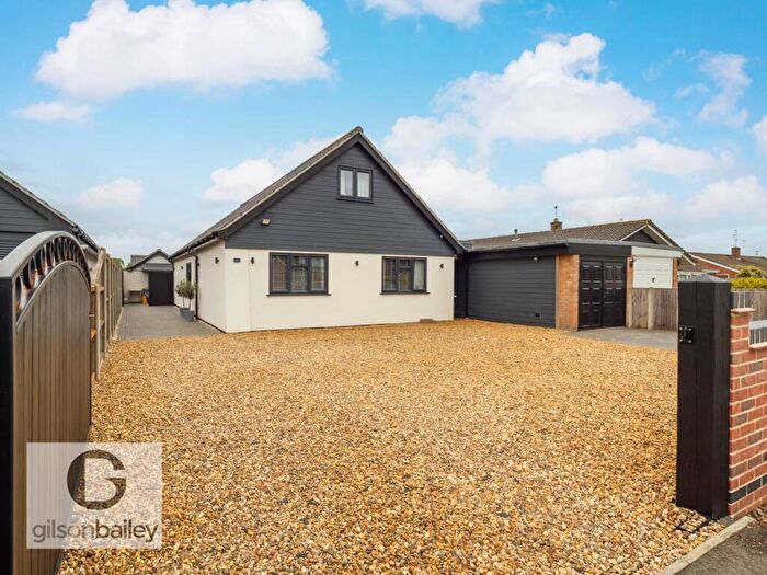 5 Bedroom Detached Bungalow For Sale In Heath Way, Blofield Heath, NR13
