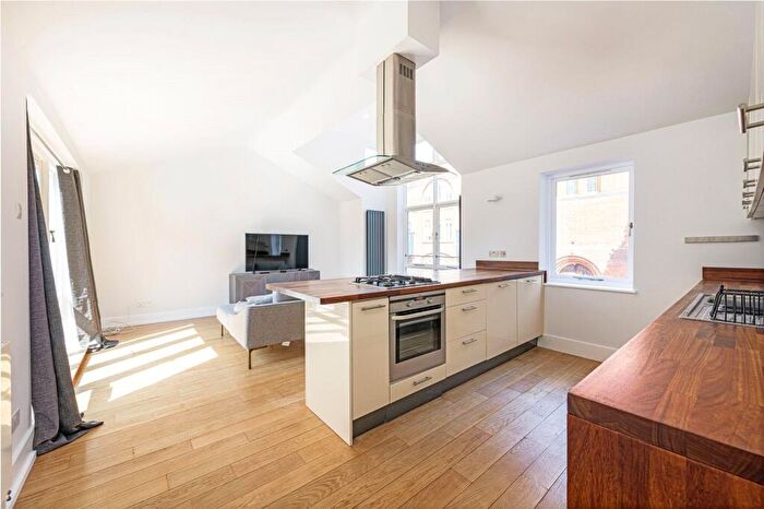 1 Bedroom Apartment To Rent In Northcote Road, SW11