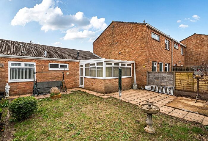 2 Bedroom Bungalow For Sale In Lapwing Gardens, Frenchay Park, Bristol, Bristol, BS16