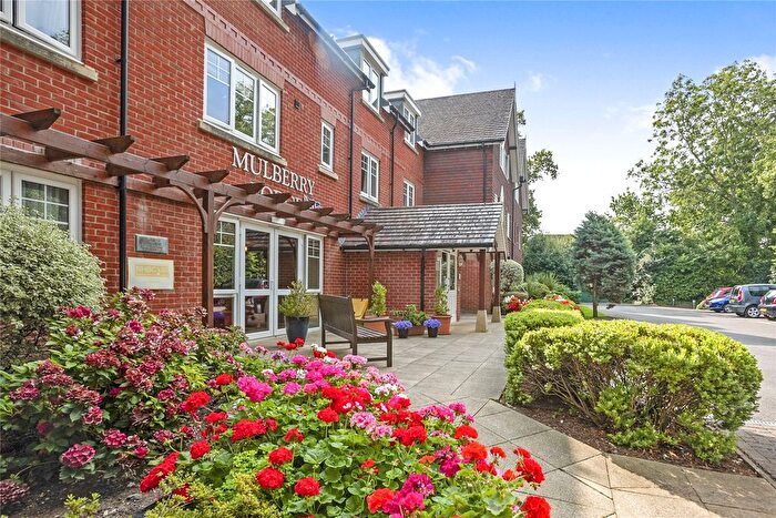 2 Bedroom Flat For Sale In New Brighton Road, Emsworth, Hampshire, PO10