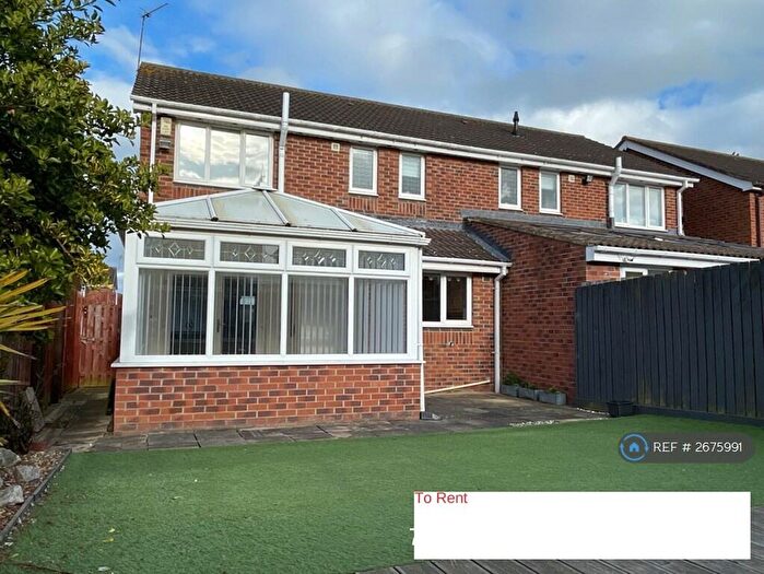 3 Bedroom Semi-Detached House To Rent In Hedgefield Grove, Blyth, NE24