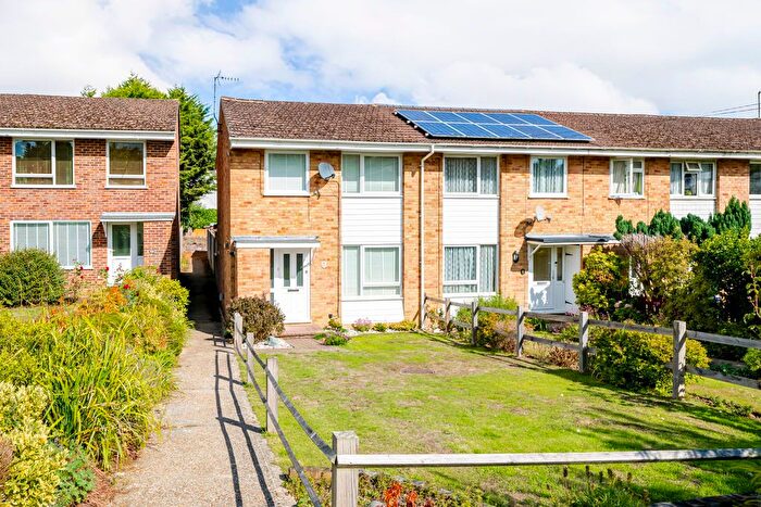 3 Bedroom End Of Terrace House For Sale In Harcourt Close, Uckfield, TN22