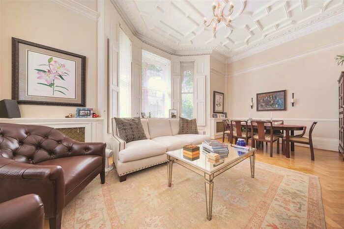 2 Bedroom Flat To Rent In Courtfield Gardens, London, SW5