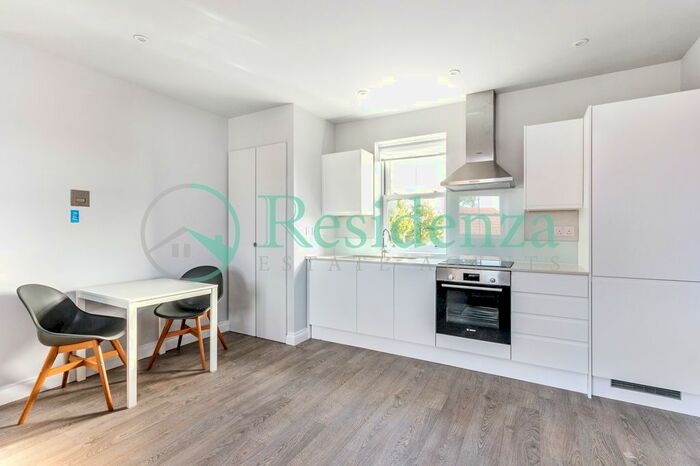 1 Bedroom Flat To Rent In Rialto Road, Mitcham, CR4