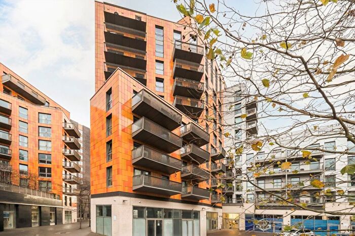 2 Bedroom Flat To Rent In Rathbone Market, Barking Road, E16