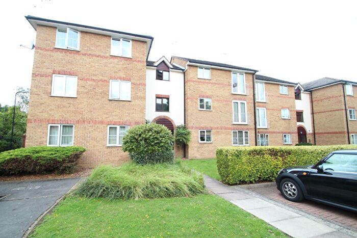 1 Bedroom Flat To Rent In Thurlow Close, London, E4