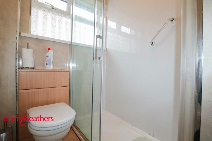 2 Bedroom Semi-Detached Bungalow For Sale In Sunnybank Crescent, Brinsworth, Rotherham, S60