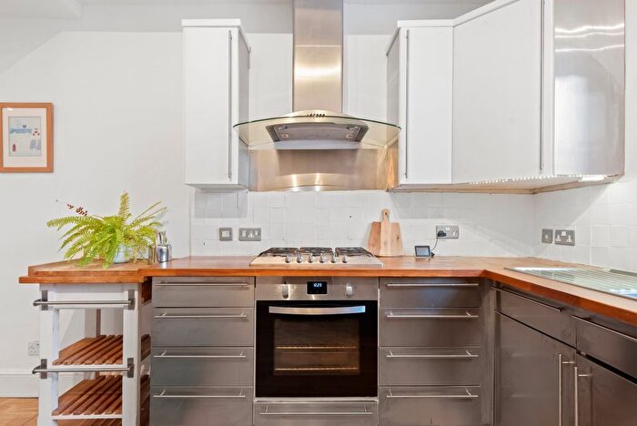 2 Bedroom Terraced House To Rent In Queensmill Road, Bishops Park, SW6