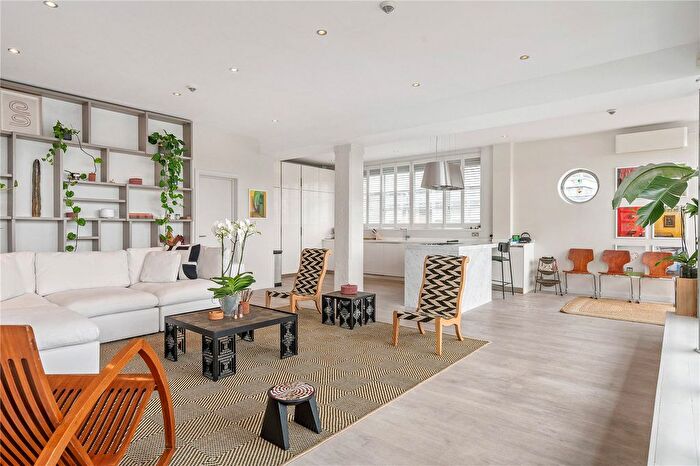 1 Bedroom Flat For Sale In Shepherdess Walk, London, N1