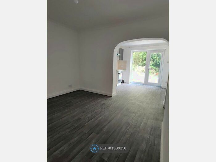 1 Bedroom Terraced House To Rent In Chequer Street, Wolverhampton, WV3