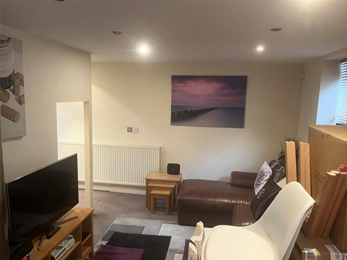 1 Bedroom Apartment For Sale In Beaconsfield House, Off Bennett Lane, Halifax, HX3