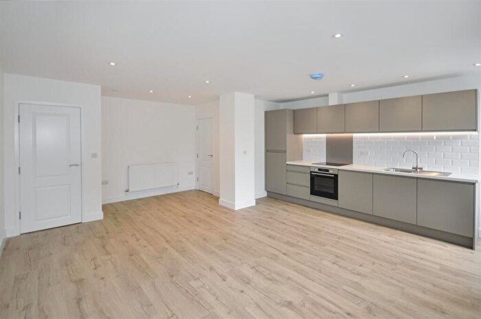 2 Bedroom Apartment To Rent In Waterside House, Queensway, Leamington Spa, CV31