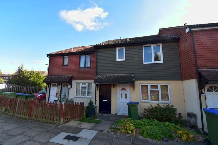 1 Bedroom Maisonette To Rent In Celandine Drive, London SE28