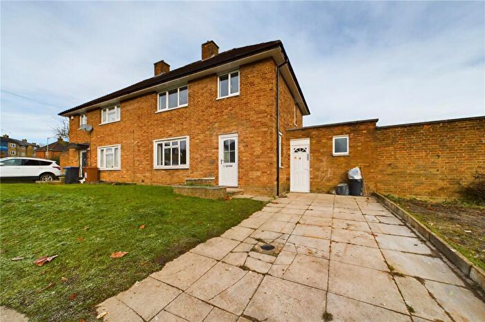 3 Bedroom Semi Detached House To Rent In Welland Way, Northampton, Northamptonshire, NN5